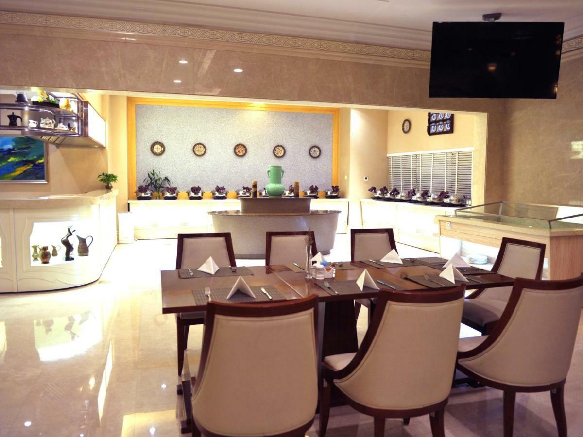 International 5* Shanghai